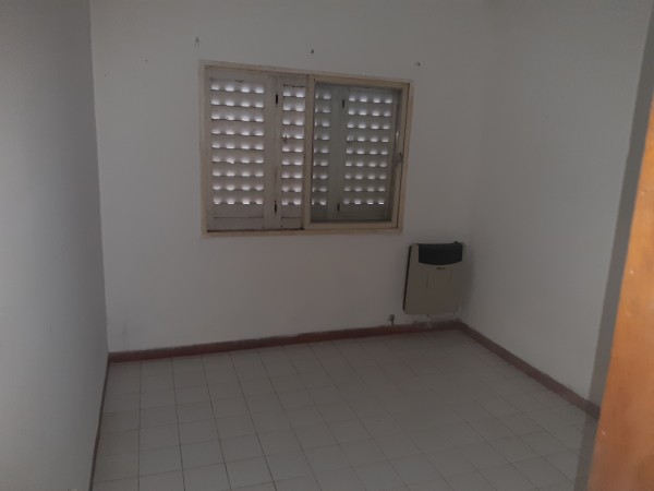 Venta departamento en planta baja centrico.