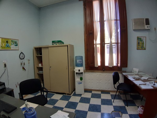 Venta importante casa centrica