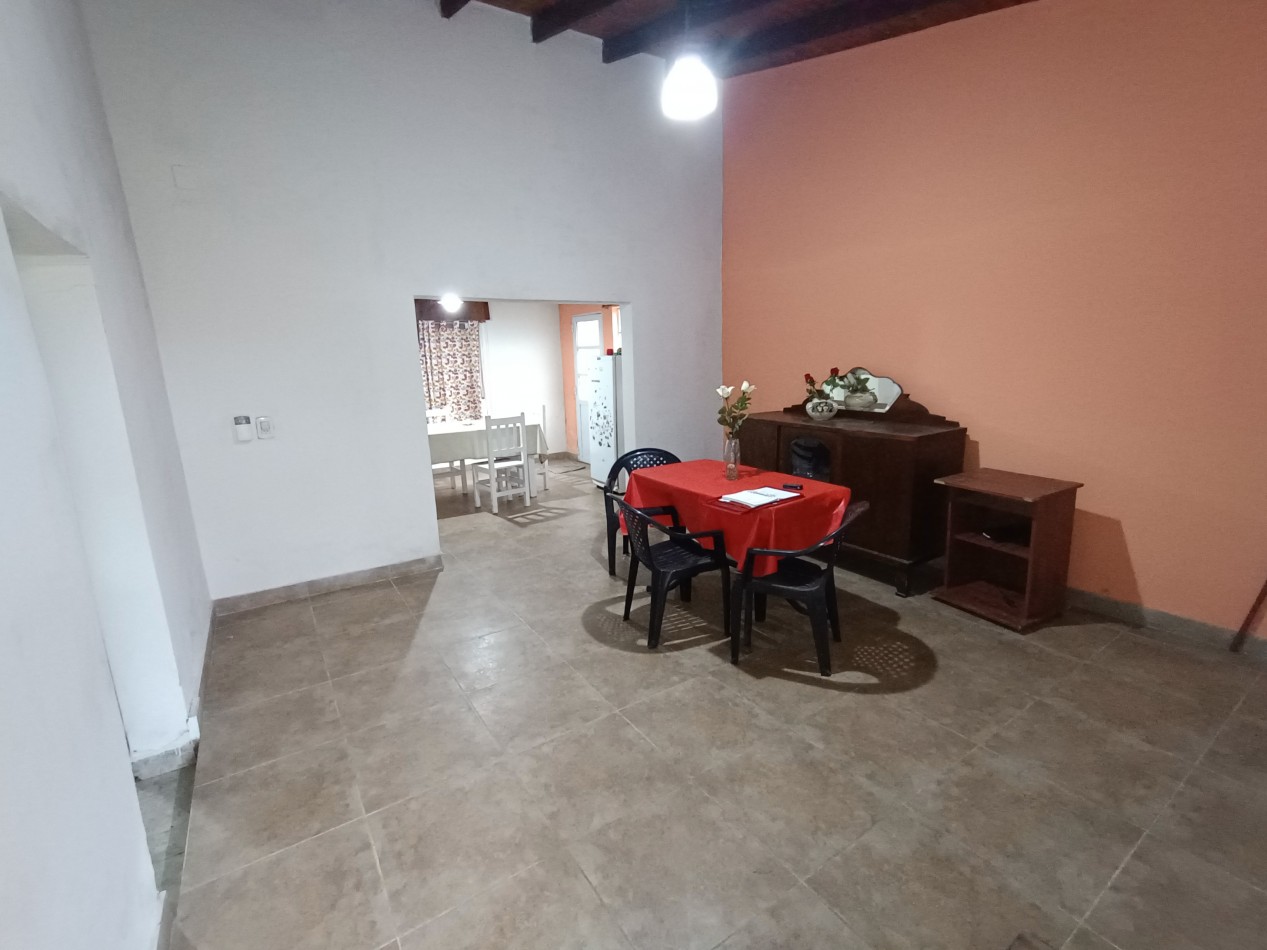 Venta casa quinta en Urquiza al Oeste.