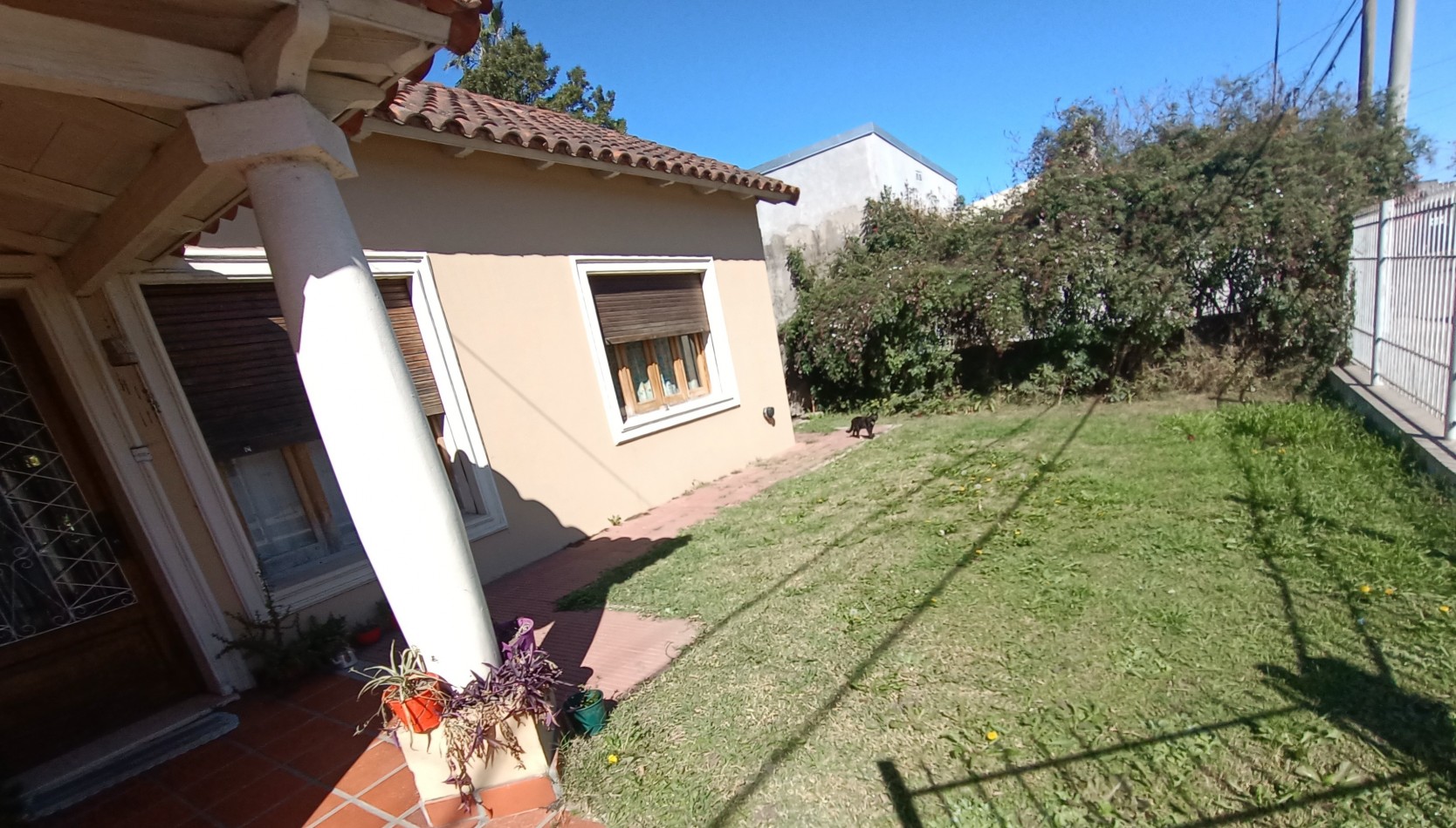 Venta chalet 3 hab. Ingreso a la ciudad