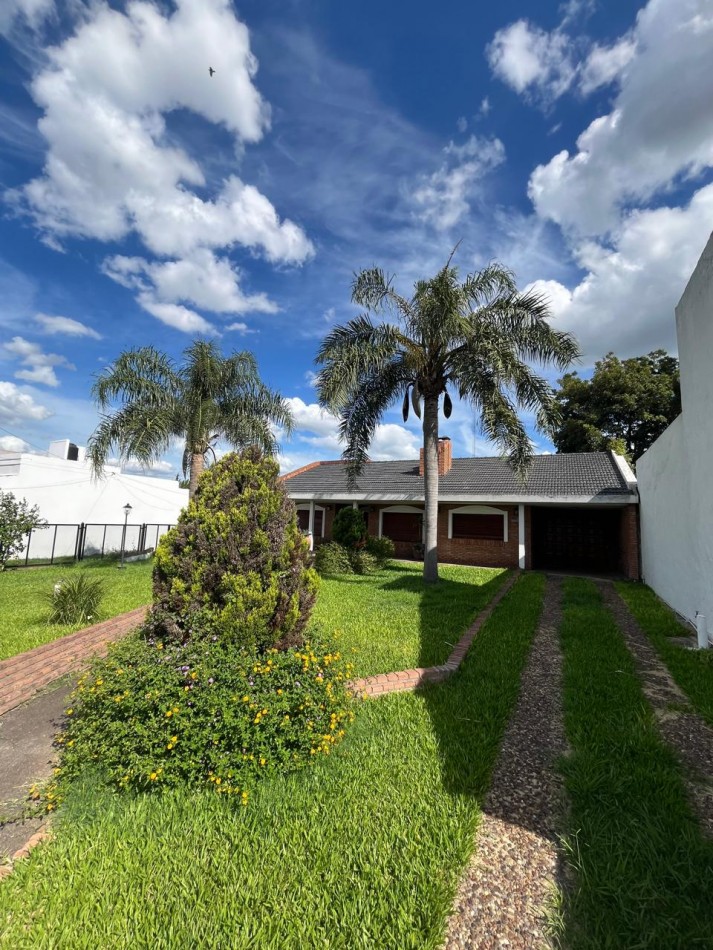 Venta chalet 4 habitaciones, gran parque.