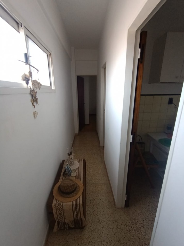 Venta departamento centrico 3 ambientes.