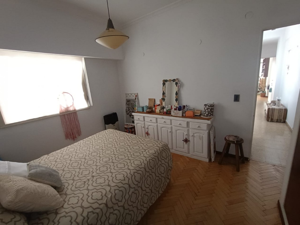 Venta departamento centrico 3 ambientes.